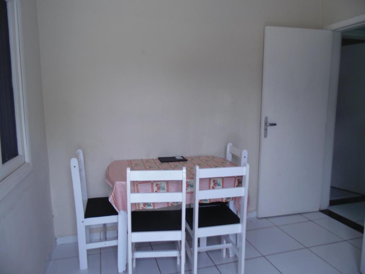 Sunny Apartamentos De 1 E 2 Dormitorios Na Martin De Sa Proximo A Praia カラグァタトゥバ エクステリア 写真