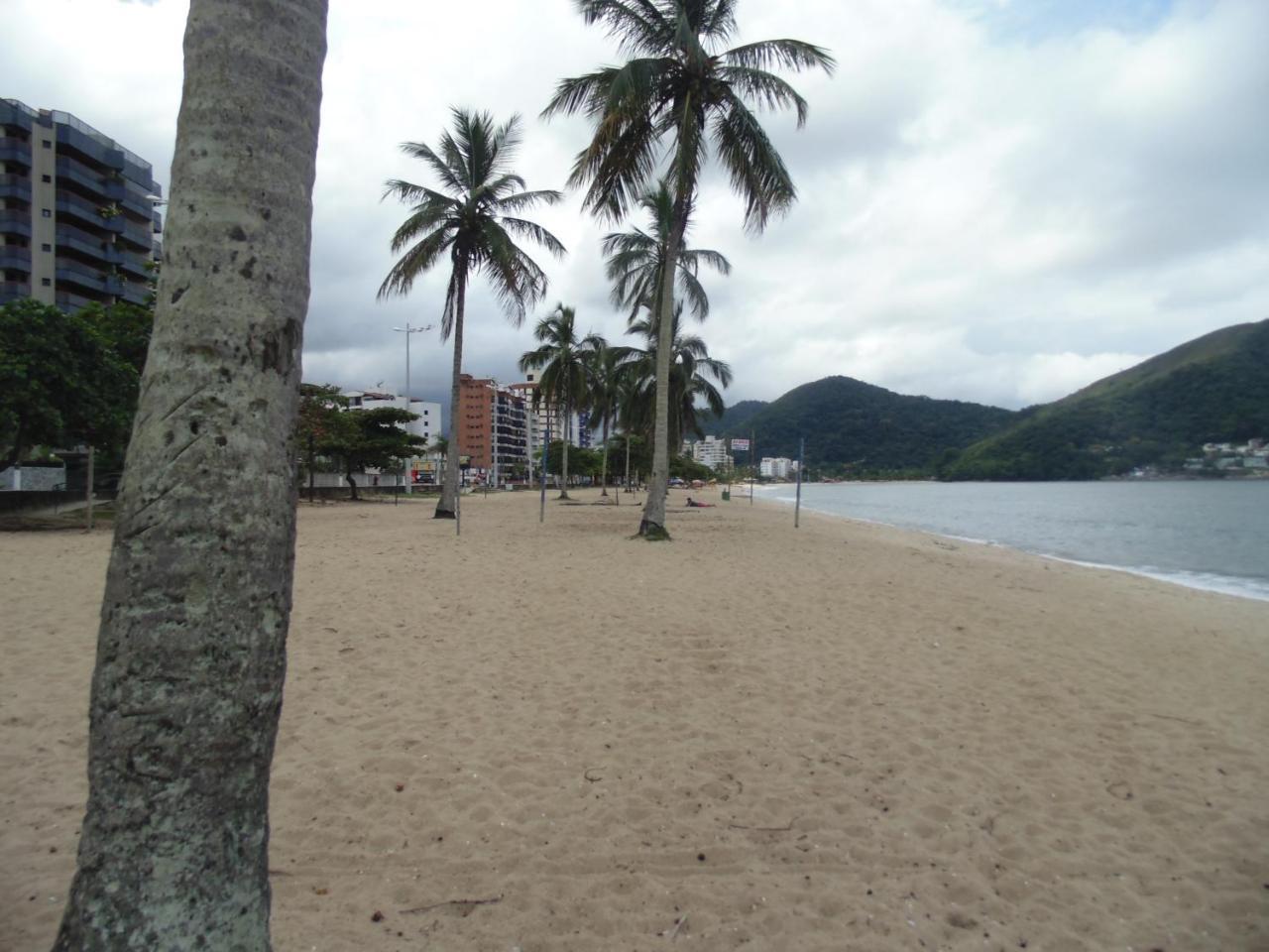 Sunny Apartamentos De 1 E 2 Dormitorios Na Martin De Sa Proximo A Praia カラグァタトゥバ エクステリア 写真